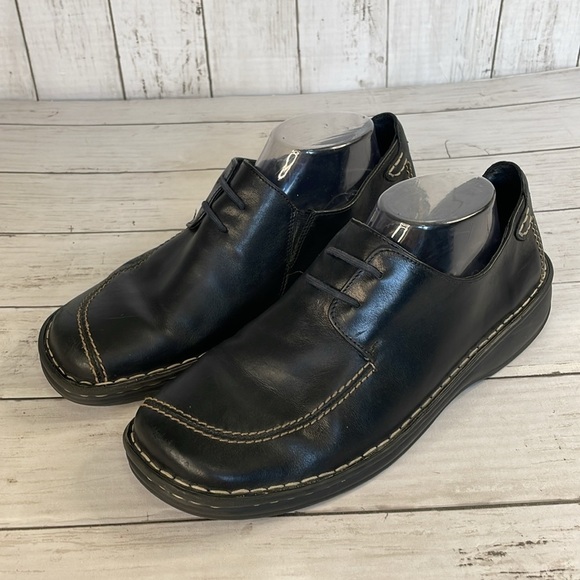 Josef Seibel Black Unisex Oxfords with Contrast Stitching main image 10